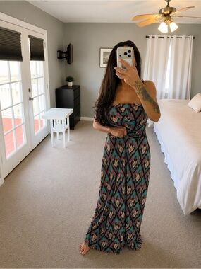 Viereck Boutique Strapless Geometric Print Maxi Dress in Black/Multi